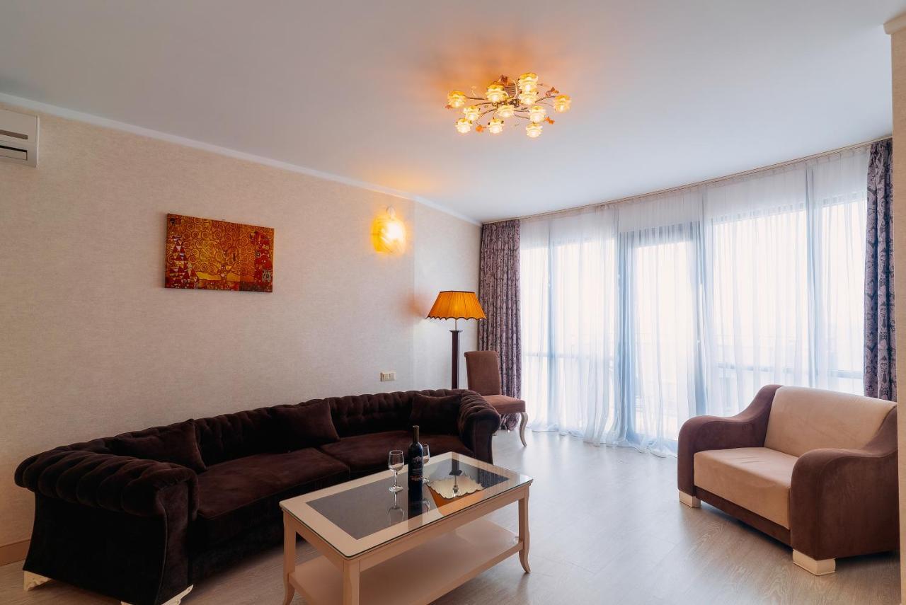 Apartment In Batumi บาทูมิ ภายนอก รูปภาพ