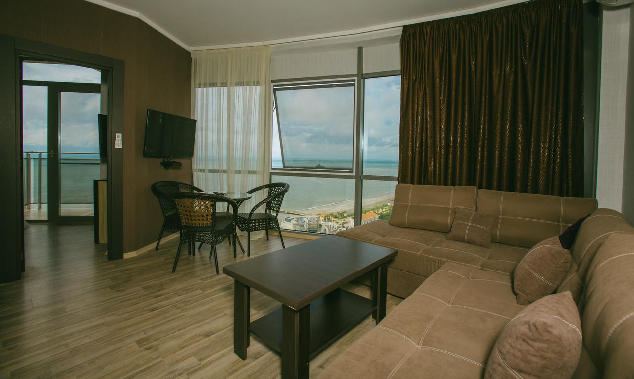 Apartment In Batumi บาทูมิ ภายนอก รูปภาพ